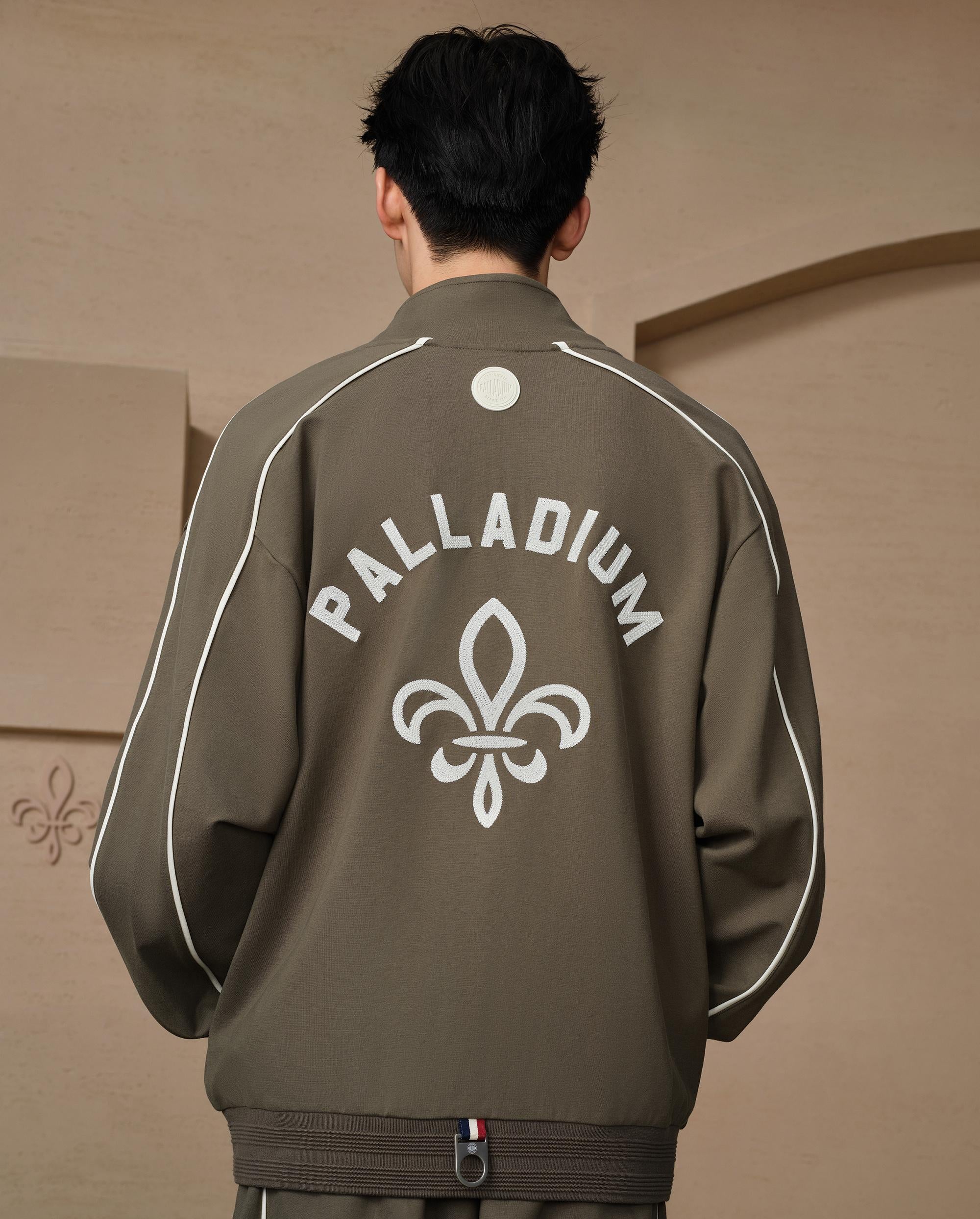 109658-367 | MEN'S PALLADIUM LOGO SIDE STRIPED JACKET | TEA LEAF - Image 2