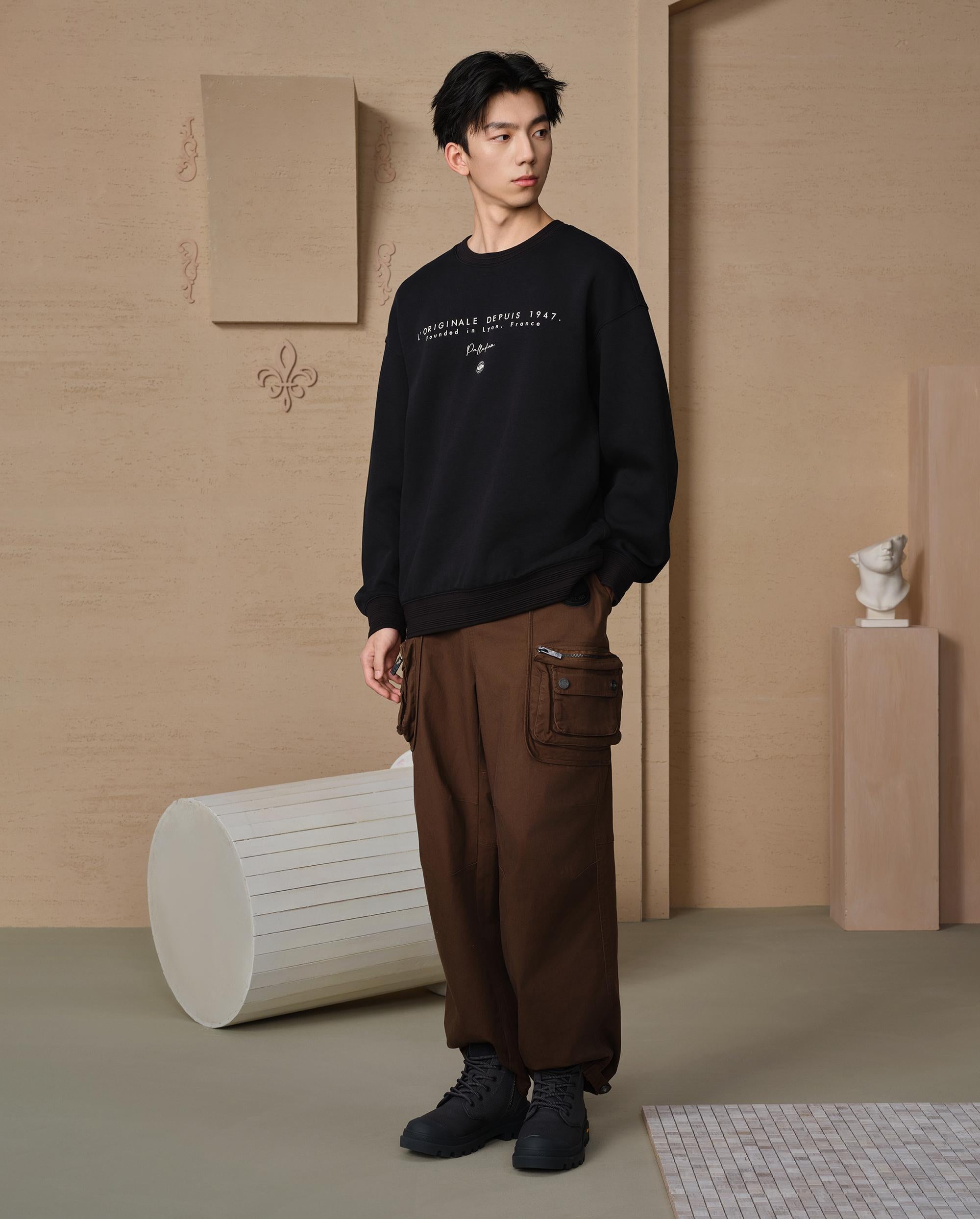 109717-032 | MEN'S PALLADIUM LOGO LOOSE FIT SWEATSHIRT | TAP SHOE - Image 3